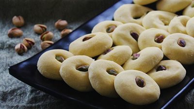 طريقة عمل الغريبة للعيد