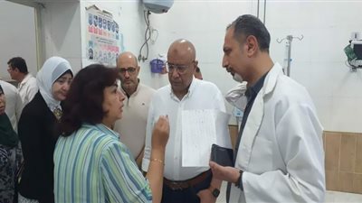 وكيل صحة بني سويف يجري جولة بمستشفى الفشن المركزي