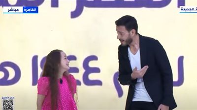 ابنة أحمد زاهر تقدم احتفالية عيد الفطر رفقة والدها أمام الرئيس| فيديو