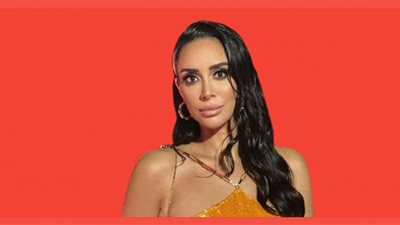 بسنت شوقي تحتفل بأول أيام عيد الفطر بفستان لافت (صور)