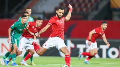 حقيقة أحقية الأهلي لركلة جزاء أمام الرجاء المغربي