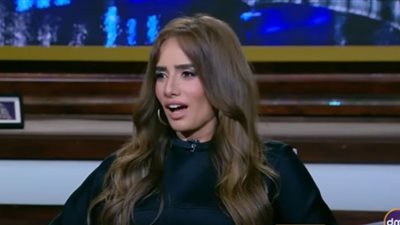زينة ترفض العمل في رمضان.. اتفرغ للعبادة (فيديو)