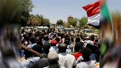 إصابة أحد أعضاء السفارة المصرية في السودان