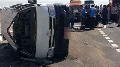 انقلاب ميكروباص يصيب 13 شخصًا بحلوان
