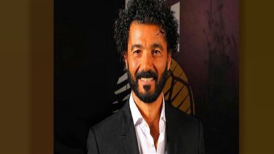 خالد النبوي يوجه رسالة مهمة لفريق عمل 