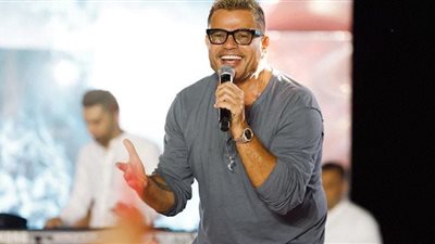 عمرو دياب يبدأ ليالي الصيف مبكرًا في الغردقة (صور)