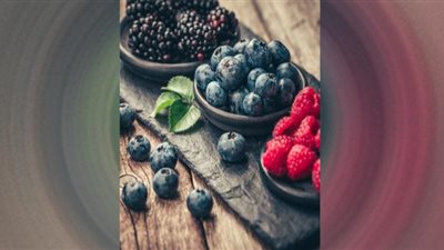 التوت البري يساعد في الوقاية من عدوى المسالك البولية