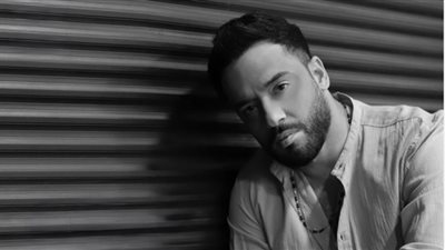 أغنية لحظة بعادك لـ رامي جمال تجتاز الـ 200 ألف مشاهدة