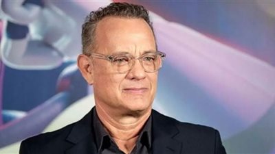 توم هانكس يأكل ملوخية بالأرانب رفقة زوجته في مصر| فيديو