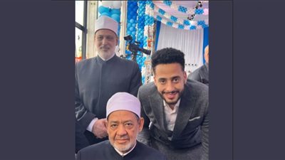 عصام السقا بصحبة شيخ الأزهر 