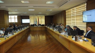 مجلس جامعة كفر الشيخ يناقش الأعداد المقترحة للطلاب الوافدين