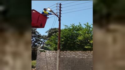 متابعة أعمال النظافة والإنارة العامة بمدينة الإسماعيلية