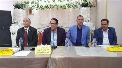 وكيل تعليم الغربية يناقش استعدادات امتحانات نهاية العام الدراسي