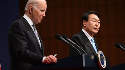 الرئيس الأمريكي يهدد كيم جونغ أون