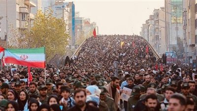 بث مباشر.. مراسم دفن قاسم سليماني بمسقط رأسه في كرمان