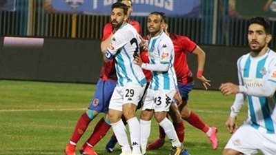 On Time Spott بث مباشر لمباراة الأهلي وبيراميدز في الدوري المصري