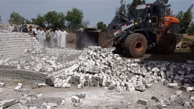 إزالة 26 حالة بناء مخالف بالمحلة خلال أيام العيد