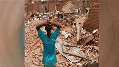 النهب والسرقة وقطع الطرق تسيطر على الأوضاع في السودان.. فيديو