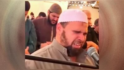 عبدالله كامل الشيخ الباكي.. مواقف انهار فيها سفير القرآن