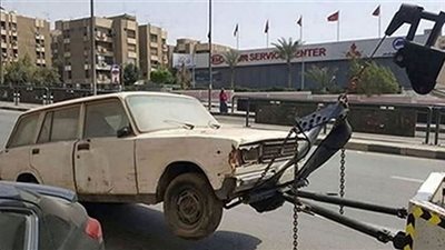 رفع السيارات المتهالكة من الشوارع