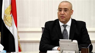 وزير الإسكان يتابع تنفيذ 276 عمارة 