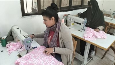 القوى العاملة تختتم دورة تدريبية للسيدات المعيلات بالإسكندرية