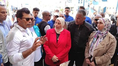 وزير الشباب يتفقد معرض المنتجات التراثية واليدوية بشمال سيناء