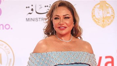 ليلى علوي مطلوبة على جوجل بعد حضورها مهرجان هوليوود للفيلم العربي