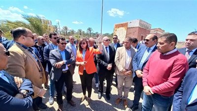 وزير الشباب والرياضة ونائب محافظ البحيرة يتفقدان بعض المشروعات الرياضية