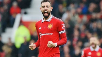 فيرنانديز يقود مانشستر يونايتد لتحقيق فوزًا هامًا على أستون فيلا