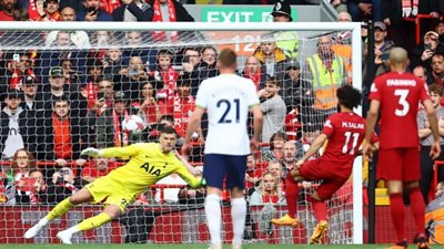 محمد صلاح يحقق رقمًا تاريخيًا مع ليفربول بالدوري الإنجليزي