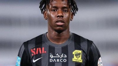 لجنة الانضباط تنهي موسم زكريا هوساوي مع اتحاد جدة بعد واقعة ديربي الشباب