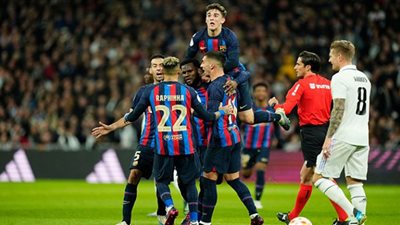 تشافي يعلن قائمة برشلونة لمواجهة أوساسونا في الدوري الإسباني