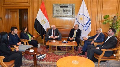 تطوير برنامج دولي مشترك بين تجارة حلوان وجامعة أوروبا الألمانية