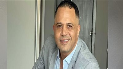 نجوم الفن في جنازة مصطفى درويش (صور)