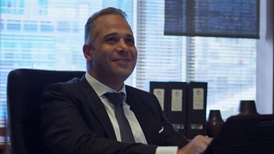 أول ظهور لخطيبة مصطفي درويش في مثواه الآخير