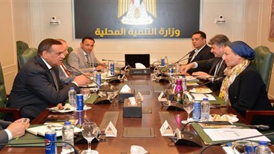 وزيرا البيئة والتنمية يتابعان آليات تنفيذ منظومة المخلفات الصلبة بالمحافظات