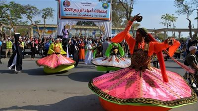 جهاز التطوير والتجميل بالإسماعيلية يتابع تنظيم معرض الزهور ضمن احتفالات