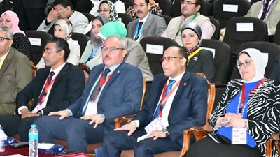 توصيات مؤتمر البحوث الطلابية بجامعة القناة