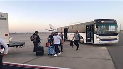 رحلة خاصة.. مصر للطيران تنقل بعثة نادي بيراميدز إلى أبوظبي