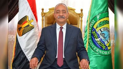 محافظ الإسماعيلية يعقد اجتماعًا مُوسعًا مع الأجهزة التنفيذية