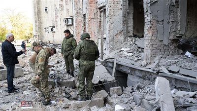 قصف روسي يستهدف خيرسون ويودي بحياة 23 شخصًا