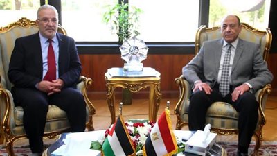 وزير الطيران يبحث مع وزير النقل الفلسطيني استعدادات نقل الحجاج للأراضي المقدسة