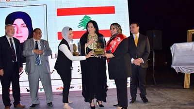 معابد الكرنك تحتضن فعاليات الدورة السابعة للمهرجان الدولي للأم المثالية (فيديو)