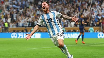 ليفربول يُغيّر خططه في الانتقالات الصيفية