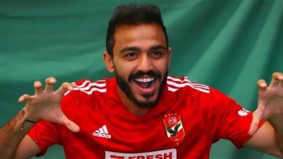 كهربا يقود لاعبي الأهلي في جلسة التصوير الأخيره قبل مواجهة بيراميدز