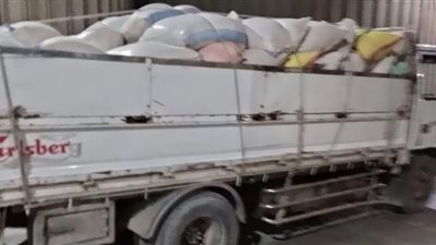 ضبط سيارة محملة بمحصول القمح قبل تهريبه خارج محافظة الفيوم