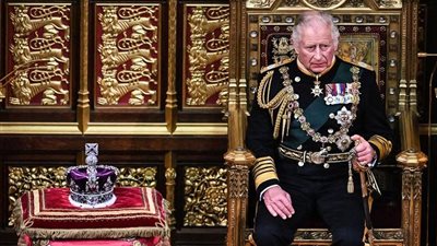 قبل تتويجه على عرش بريطانيا.. مَنْ هو الملك تشارلز الثالث؟