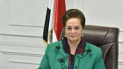 أول سيدة يتم تعيينها كمحافظ ضيف صالون أوبرا دمنهور