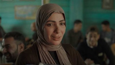 العين صابتها.. إصابة مني زكي بكسر بيدها بعد نجاح 